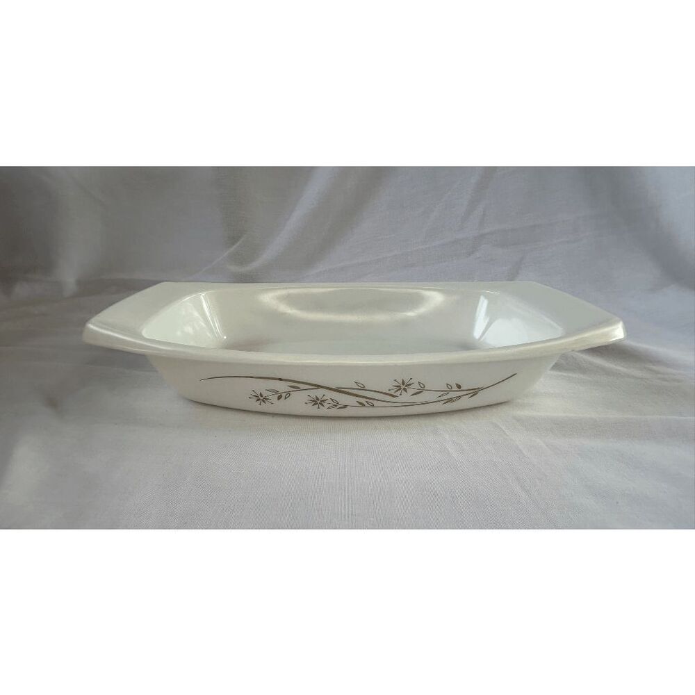 Pyrex Golden Honeysuckle 1.5 Quart Casserole Dish 003 Great Condition